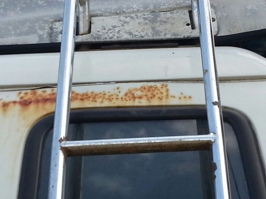 รถอีซูซุ 10 ล้อ  ( ไม่ดั้ม )  270 แรงม้า. ปี 49  ( ขายแม่ , ลูก. )   สนใจติดต่อ 081 - 6079515