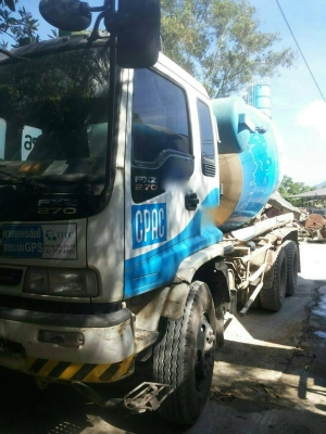 รถอีซูซุ 10 ล้อ โม่ปูน 270 แรงม้า. ปี 48 ( มีขาย 4 คัน. ) สนใจติดต่อ 081 - 6079515 รถอีซูซุ 10 ล้อ โม่ปูน 270 แรงม้า. ปี 48 ( มีขาย 4 คัน. ) สนใจติดต่อ 081 - 6079515