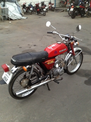 ขาย มอเตอร์ไซค์ A100 มีเล่มครบๆราคาถูกๆราคาต่อลองได้ถ่าคอเดียวกัน