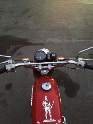 ขาย มอเตอร์ไซค์ A100 มีเล่มครบๆราคาถูกๆราคาต่อลองได้ถ่าคอเดียวกัน