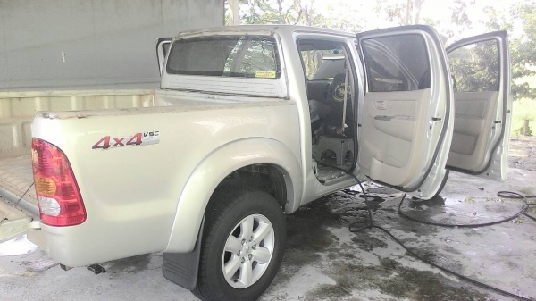 ขายวีโก้ปี2010 4ประตู 3.0 4WD เกียร์ธรรมดา ขายวีโก้ปี2010 4ประตู 3.0 4WD เกียร์ธรรมดา