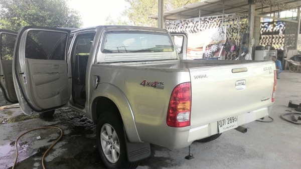 ขายวีโก้ปี2010 4ประตู 3.0 4WD เกียร์ธรรมดา ขายวีโก้ปี2010 4ประตู 3.0 4WD เกียร์ธรรมดา