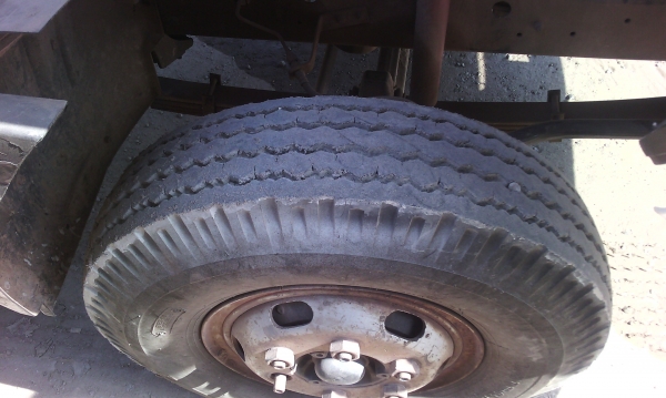 ขายด่วนรถโม้ปูนรถนําเข้ามีเล่มทะเบืยนโม้ตรง3.5คิวเครือง220แรง