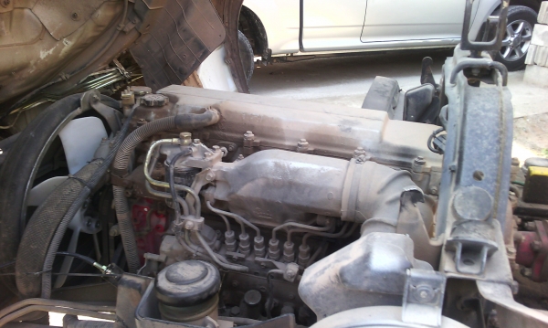 ขายด่วนรถโม้ปูนรถนําเข้ามีเล่มทะเบืยนโม้ตรง3.5คิวเครือง220แรง