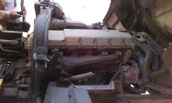 ขายด่วนรถโม้ปูนรถนําเข้ามีเล่มทะเบืยนโม้ตรง3.5คิวเครือง220แรง