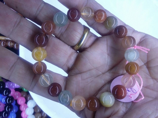 ข้อมือหินพลอยแท้