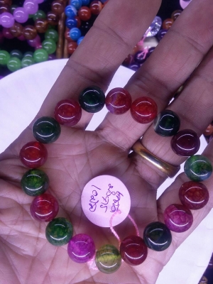 ข้อมือหินพลอยแท้