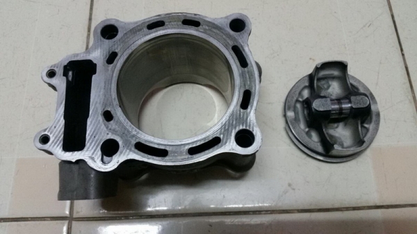 ขาย ท่อ/เสื้อสูบ/ลูกสูบ/แหวน/สลัก(ครบ) ของ CRF-250R 2006-09 ขายทิ้ง ลดราคาสุดๆ