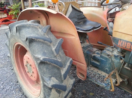 ขายคูโบต้า L2600 4 สูบตัวเปล่าสภาพดี เดิมๆ