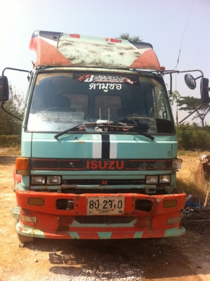 ISUZU คัสซีสวย ทะเบียนพร้อมโอน ขายตามสภาพ