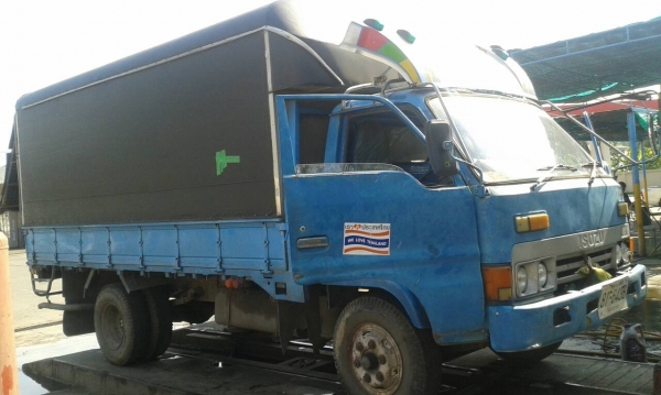 ISUZU 100 แรง กระบะคาร์โก้ พร้อมหลังคา สภาพพร้อมใช้ ทะเบียนพร้อมโอน