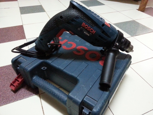 ขายสว่านไฟฟ้ามีระบบกระแทกยี่ห้อBoschรุ่นGSB16REขนาดหัวใส่ดอก4หุนสภาพเกือบๆใหม่ครับ