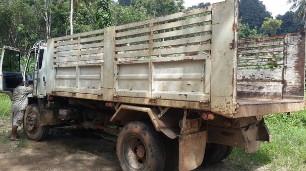 ขายดาวน์250000รถ6ล้อดั้มอีซูซุ rockky175แรง ยาง900 ส่งต่ออีก380000งวดละ15300