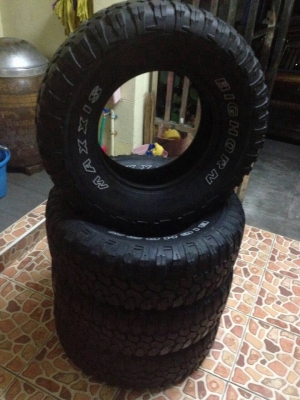 ขายยางMaxxis 265/75/16 ชุดละ 5800