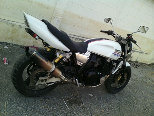 XJR ปี 97เครื่องแรงดีสมบูรณ์ แบตใหม่กล่องใหม่เอกสารครบ