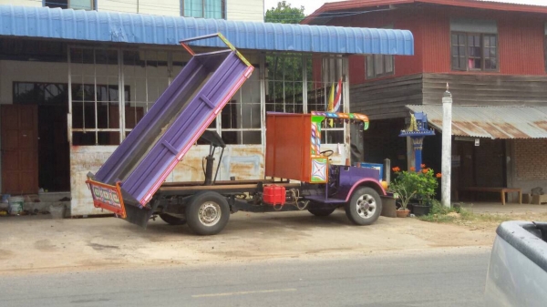 ขาย((139,000)) อีแต๋นดั้ม ต่อใหม่ พร้อมเครื่องยนต์4สูบแรงๆ มีสโลว์ พร้อมใช้บรรทุกหนัก