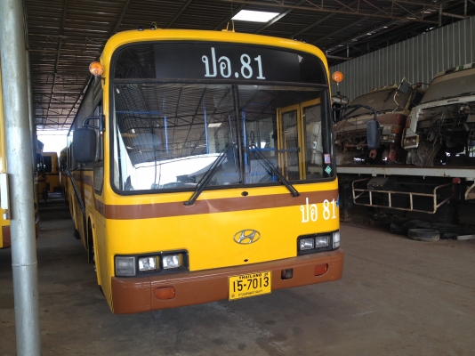 สนใจรถเมลล์ใหมคะ ขายเหมาหมดนี่เลยหรือซื้อแยกคัน ผ่านกรมขนส่งแล้วซื้อไปวิ่งงานได้เลย มีทั้ง ฮุนได แดวู เป็นก๊าซ NGV 100\% ทะเบียนพร้อม สนใจโทรมาเลยคะ