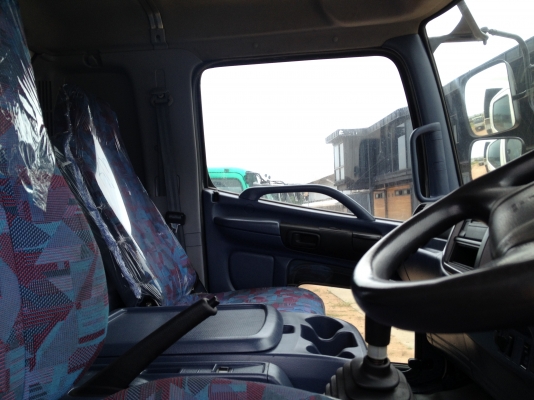 รุ่นขายดี ขาย HINO MEGA สวยๆเลย เครื่อง JO7C 185 แรงม้าระบบน้ำมัน กระบะดั้มพ์ดิิน ยาว 3.80 เมตร รถพร้อมใช้พร้อมทะเบียน สนใจโทรมาค่ะ ราคากันเอง