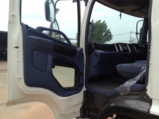 รุ่นขายดี ขาย HINO MEGA สวยๆเลย เครื่อง JO7C 185 แรงม้าระบบน้ำมัน กระบะดั้มพ์ดิิน ยาว 3.80 เมตร รถพร้อมใช้พร้อมทะเบียน สนใจโทรมาค่ะ ราคากันเอง