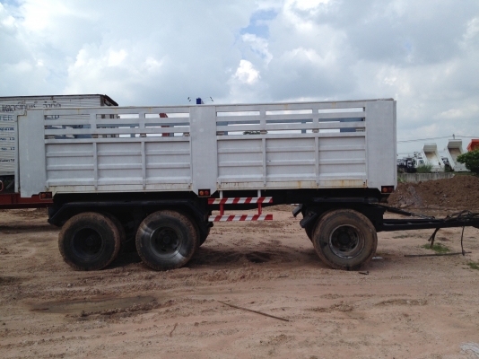 ขายลูกพ่วง ยาว 6.30 เมตร 3 เพลา สูง 1.10 เมตร กว้าง 2.50 เมตร สนใจรีบเลยค่ะ