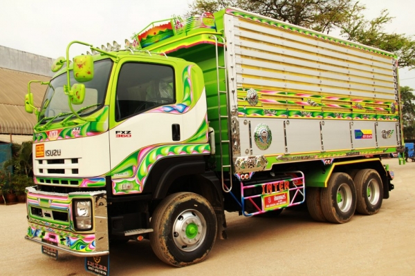 อู่อินเตอร์ สระแก้ว รับต่อกระบะและทำสี รถ 10 ล้อ 6 ล้อ สนใจติดต่อได้ที่ 086-6772256 (เฮียตี)