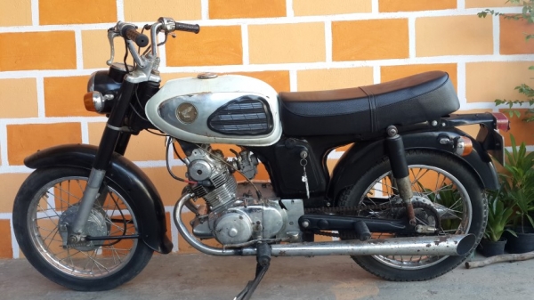 วุฒิ นนบุรี ขาย cd 125e รถเดิมๆเครื่องดีมีทะเบียนรถพร้อมใช้คับขับกลับได้เลย