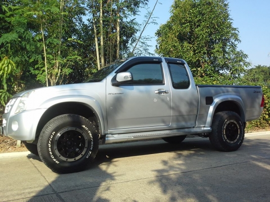 ขายล้อหล่อ หยดน้ำสีดำ 16x8 - 0 + bf 265/75/16 ปี 12 ลองดูครับ ขายล้อหล่อ หยดน้ำสีดำ 16x8 - 0 + bf 265/75/16 ปี 12 ลองดูครับ