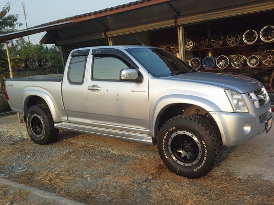 ขายล้อหล่อ หยดน้ำสีดำ 16x8 - 0 + bf 265/75/16 ปี 12 ลองดูครับ