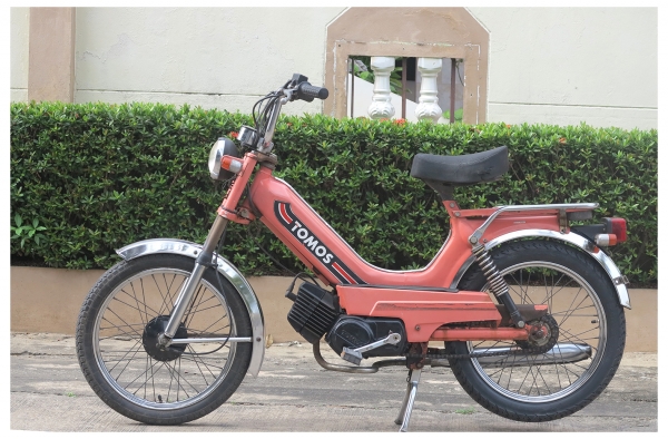 ลูกครึ่งมอเตอร์ไซด์ - จักรยาน ตราTOMOS