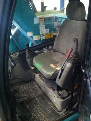 รถขุด SK135SR-1ES#YY04-0**** ปี 2005 5854ชั่วโมง สนใจติดต่อ 098-858-5524 สามภพ ครับ