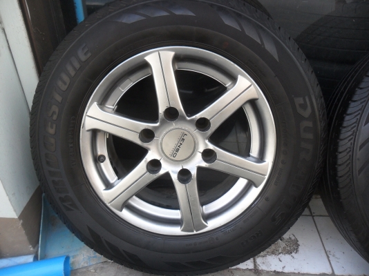 ล้อแม็ก 15นิ้ว 6รู พร้อมยาง 205/70R15ปี11 สวยๆ 4 ล้อ ราคา 6500 บาท ล้อแม็ก 15นิ้ว 6รู พร้อมยาง 205/70R15ปี11 สวยๆ 4 ล้อ ราคา 6500 บาท