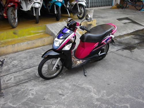 ขาย Let's หัวฉีด สีดำ-ชมพู สวยกิ๊บๆ เครื่องเดิมสุดยอดเยี่ยม รับประกันศูนย์5ปี ราคา 21000 บาท