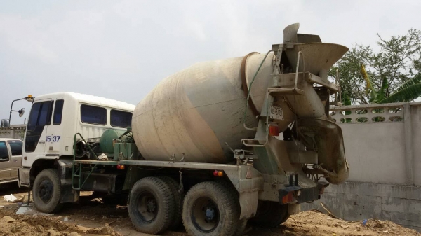 รถโม่ปูนHINOเครื่องEK100โม่6คิว รถสวยพร่อมใช้เอกสารพร้อม