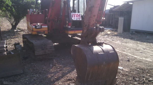 ขายแมคโคร kobelco sk04 100 ราคาถูก 420000 ราคาต่อรองได้คับ