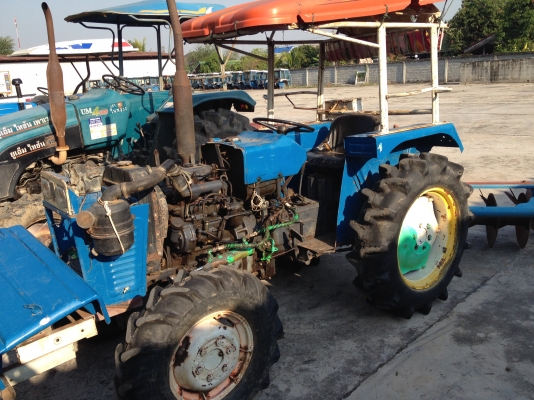 แทรคเตอร์ CHAMP 2 สูบ พร้อมผาน 5 แทรคเตอร์ CHAMP 2 สูบ พร้อมผาน 5