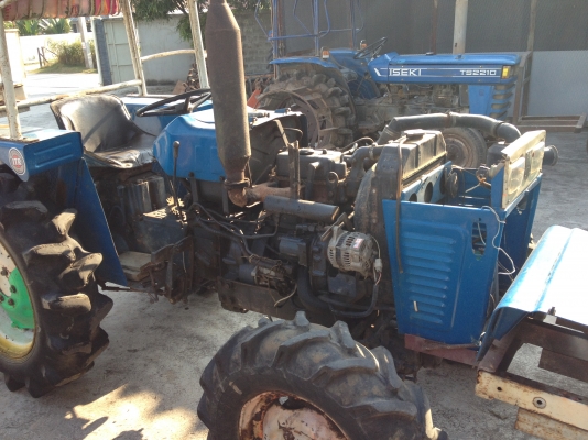 แทรคเตอร์ CHAMP 2 สูบ พร้อมผาน 5