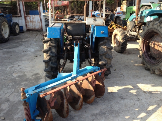 แทรคเตอร์ CHAMP 2 สูบ พร้อมผาน 5 แทรคเตอร์ CHAMP 2 สูบ พร้อมผาน 5