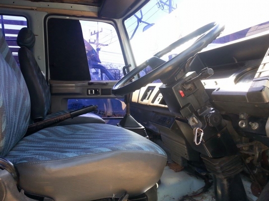 ขายร็อกกี้175แรง เครื่องดี แคชซีสวย ยาง900ขอบ20 พ.เพาเวอร์ ภายในสวย สภาพพร้อมใช้งาน เอกสารพร้อมโอน จัดไฟแนนซ์ได้ เงื่อนไขง่ายๆวันเดียวรับรถ สนใจโทร 090-8588220คุณนะ ID:narong498 หรือ www.truck.in.th/498 หรือfb:ณรงค์ ซื้อขายรถมือสอง (เว็บไซต์ส่วนตัว)