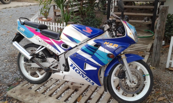 ขายมอไซค์ nsr150rr สภาพเดิมใช้งานได้ปกติ เล่มเอกสารพร้อมโอน ขายมอไซค์ nsr150rr สภาพเดิมใช้งานได้ปกติ เล่มเอกสารพร้อมโอน