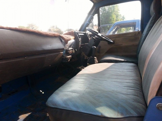 ขาย6ล้อกลางISUZU NPR 115แรง เครื่องดี เฟืองท้ายใหญ่F คัชซีสวย ภายในสวย ยางดี สภาพพร้อมใช้งาน เอกสารพร้อมโอน จัดไฟแนนซ์ได้ เงื่อนไขง่ายๆวันเดียวรับรถ สนใจโทร 090-8588220คุณนะ ID:narong498 หรือ www.truck.in.th/498 หรือfb:ณรงค์ ซื้อขายรถมือสอง (เว็บไซต์ส่วนต