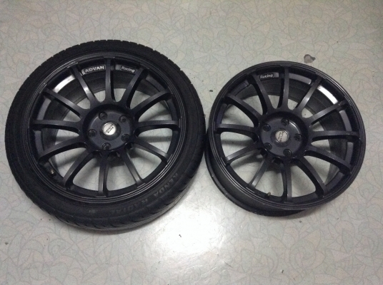 แม็ก Advan Rs ขอบ 18 นิ้วกว้าง 8 นิ้วมีคู่เดียว แม็ก Advan Rs ขอบ 18 นิ้วกว้าง 8 นิ้วมีคู่เดียว