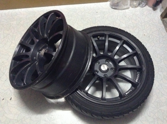 แม็ก Advan Rs ขอบ 18 นิ้วกว้าง 8 นิ้วมีคู่เดียว แม็ก Advan Rs ขอบ 18 นิ้วกว้าง 8 นิ้วมีคู่เดียว