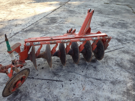 ผานพรวน ตราช้าง 6 ลูก 22 นิ้ว เฮฟวี่พลัส