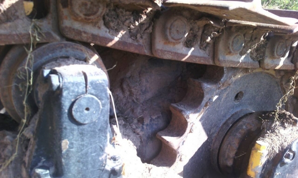 รถแทรคเตอร์CAT D7F 1คัน=D6C 2คัน=D5D 1 คัน รวม 4 คัน