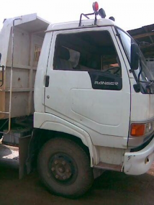 รถดั้มhino fb117. สวยพร้อมใช้