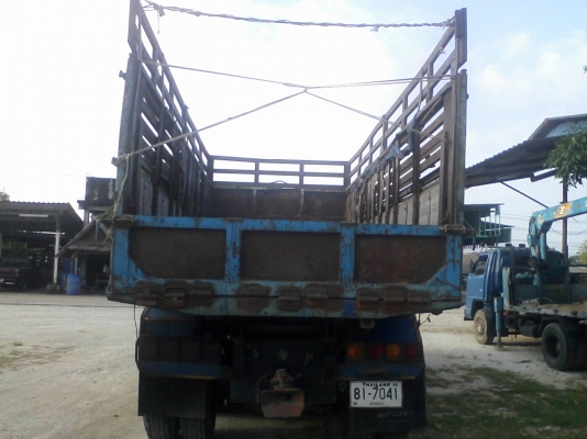 ขายรถสิบล้อ 210 เปลี่ยนเครื่อง 195 มีระบบลากพ่วง