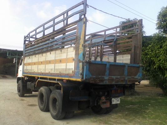 ขายรถสิบล้อ 210 เปลี่ยนเครื่อง 195 มีระบบลากพ่วง