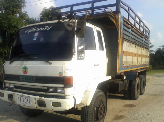 ขายรถสิบล้อ 210 เปลี่ยนเครื่อง 195 มีระบบลากพ่วง