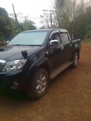 ขายวีโก้ 4/4 4ประตูสีดำ สวย