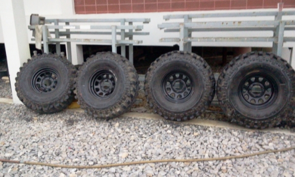 ขายล้อ rock usa 15 8.5"พร้อมยาง 35 พอใช้ได้